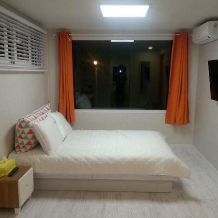 ג'גו Jjuk Guesthouse מראה חיצוני תמונה